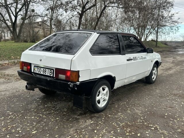 Белый ВАЗ 2108, объемом двигателя 1.3 л и пробегом 57 тыс. км за 980 $, фото 5 на Automoto.ua