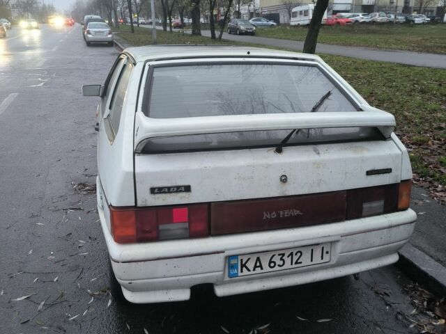 Белый ВАЗ 2108, объемом двигателя 1.5 л и пробегом 180 тыс. км за 473 $, фото 3 на Automoto.ua