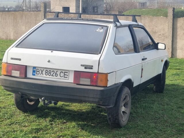 Белый ВАЗ 2108, объемом двигателя 0 л и пробегом 12 тыс. км за 750 $, фото 2 на Automoto.ua