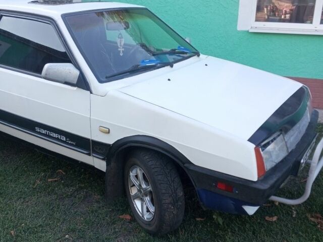 Белый ВАЗ 2108, объемом двигателя 0 л и пробегом 270 тыс. км за 1000 $, фото 1 на Automoto.ua