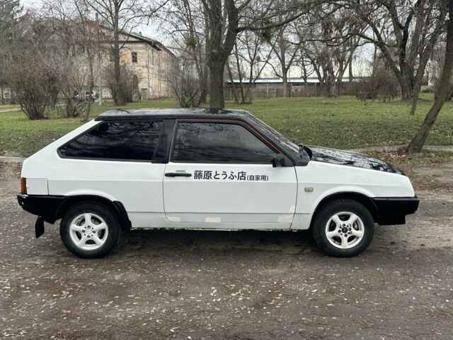 Белый ВАЗ 2108, объемом двигателя 1.3 л и пробегом 57 тыс. км за 980 $, фото 3 на Automoto.ua