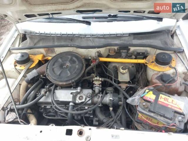 Білий ВАЗ 2108, об'ємом двигуна 1.29 л та пробігом 200 тис. км за 1100 $, фото 8 на Automoto.ua
