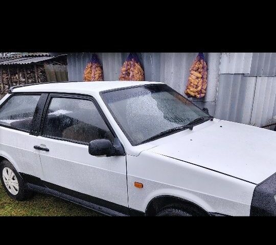 Белый ВАЗ 2108, объемом двигателя 1 л и пробегом 100 тыс. км за 350 $, фото 1 на Automoto.ua