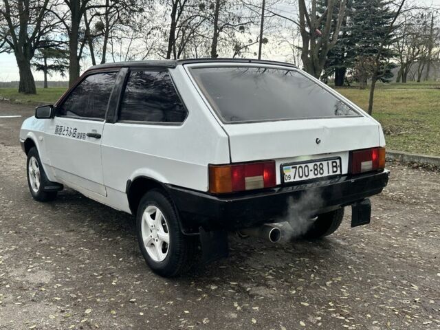 Белый ВАЗ 2108, объемом двигателя 1.3 л и пробегом 57 тыс. км за 980 $, фото 6 на Automoto.ua