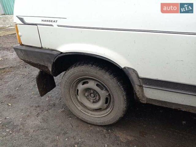 Белый ВАЗ 2108, объемом двигателя 0 л и пробегом 180 тыс. км за 1100 $, фото 6 на Automoto.ua