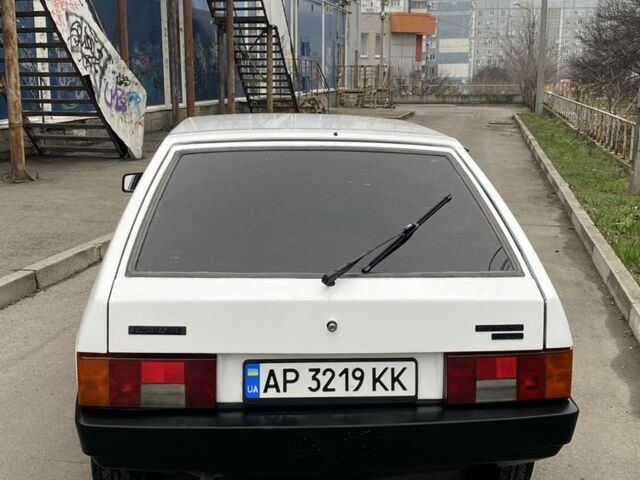 Белый ВАЗ 2108, объемом двигателя 1.3 л и пробегом 178 тыс. км за 950 $, фото 2 на Automoto.ua