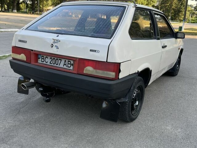 Белый ВАЗ 2108, объемом двигателя 1.5 л и пробегом 100 тыс. км за 800 $, фото 5 на Automoto.ua