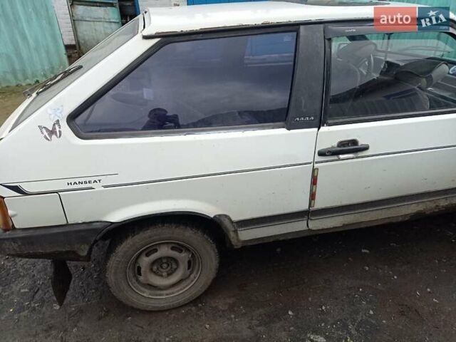 Белый ВАЗ 2108, объемом двигателя 0 л и пробегом 180 тыс. км за 1100 $, фото 4 на Automoto.ua