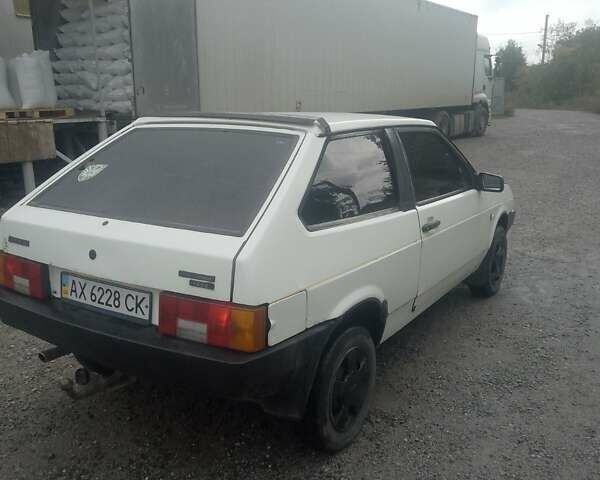 ВАЗ 2108 1995 у Вінниці на Automoto.ua Білий ВАЗ 2108, об'ємом двигуна 1.1 л та пробігом 30 тис. км за 750 $, фото 3 на Automoto.ua