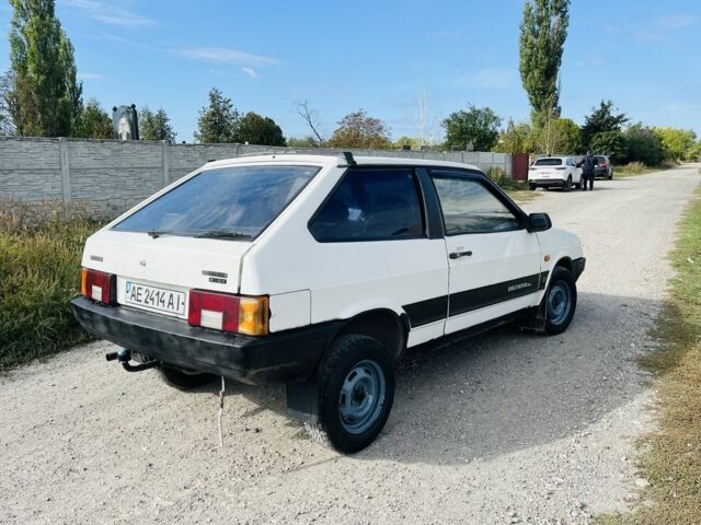 Белый ВАЗ 2108, объемом двигателя 0 л и пробегом 200 тыс. км за 854 $, фото 3 на Automoto.ua