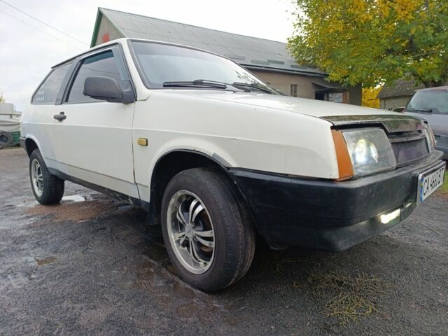 Белый ВАЗ 2108, объемом двигателя 0 л и пробегом 211 тыс. км за 799 $, фото 1 на Automoto.ua