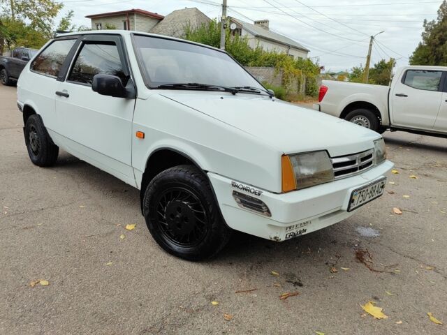 Білий ВАЗ 2108, об'ємом двигуна 1.5 л та пробігом 180 тис. км за 1200 $, фото 4 на Automoto.ua