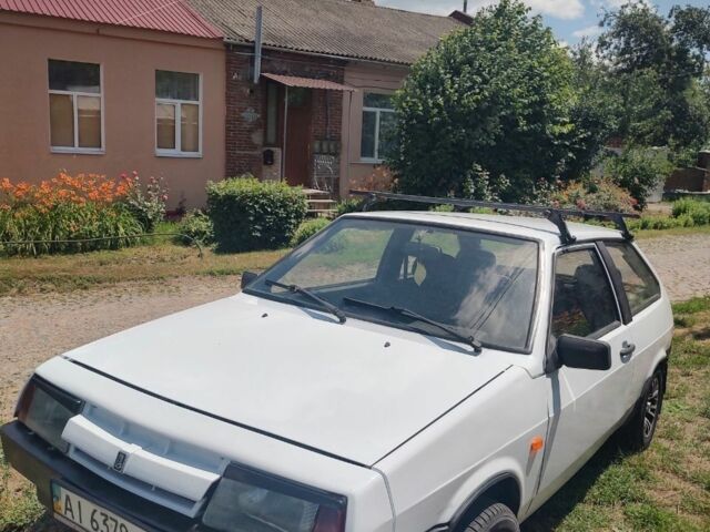 Белый ВАЗ 2108, объемом двигателя 1 л и пробегом 1000 тыс. км за 1300 $, фото 1 на Automoto.ua