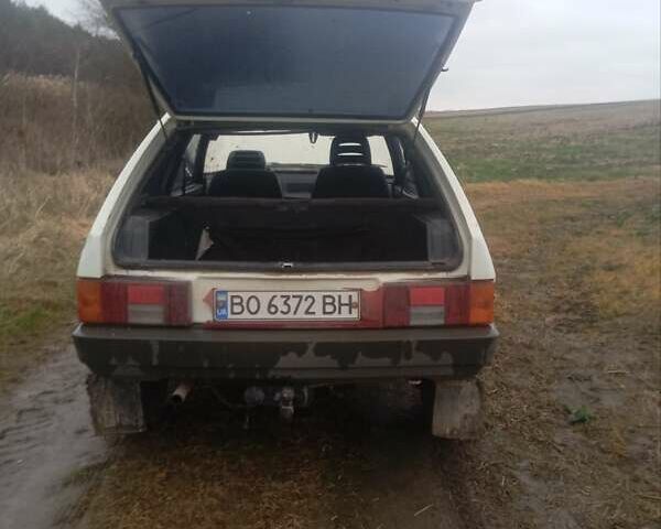 Білий ВАЗ 2108, об'ємом двигуна 1.6 л та пробігом 42 тис. км за 900 $, фото 6 на Automoto.ua