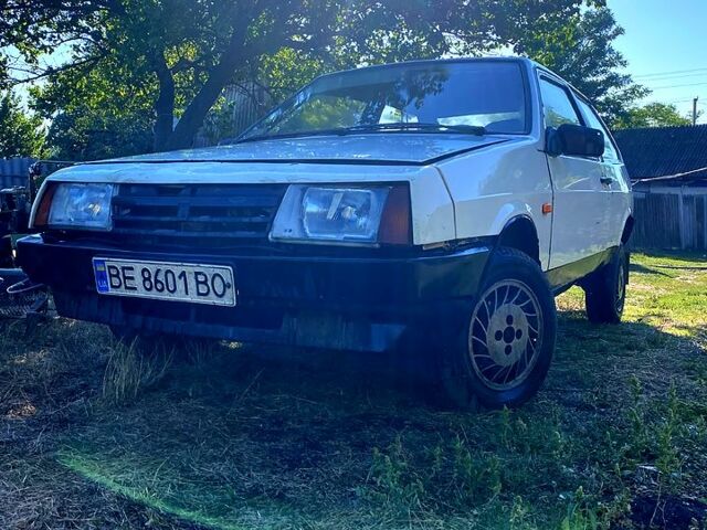 Белый ВАЗ 2108, объемом двигателя 1.5 л и пробегом 100 тыс. км за 390 $, фото 1 на Automoto.ua
