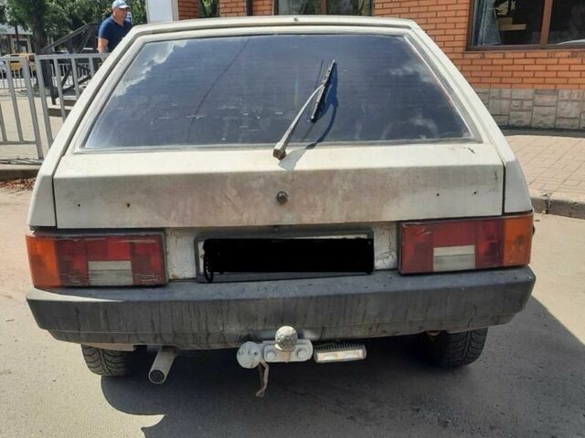 Белый ВАЗ 2108, объемом двигателя 0 л и пробегом 120 тыс. км за 1000 $, фото 6 на Automoto.ua