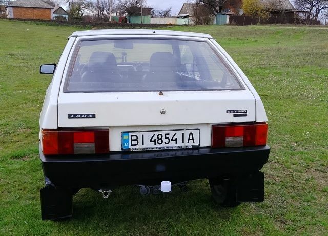 Белый ВАЗ 2108, объемом двигателя 1.5 л и пробегом 33 тыс. км за 1150 $, фото 5 на Automoto.ua