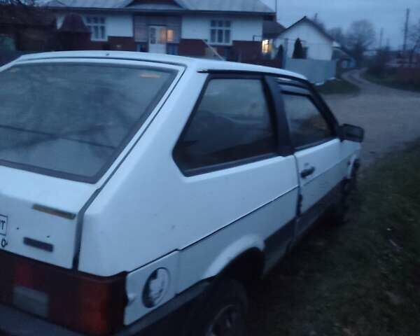 Белый ВАЗ 2108, объемом двигателя 1.8 л и пробегом 155 тыс. км за 600 $, фото 2 на Automoto.ua