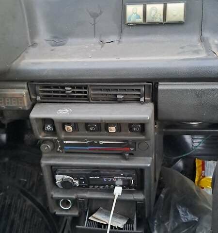 Белый ВАЗ 2108, объемом двигателя 1.5 л и пробегом 40 тыс. км за 472 $, фото 4 на Automoto.ua