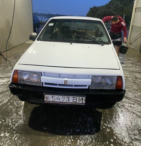 ВАЗ 2108 1998 у Вінниці на Automoto.ua Білий ВАЗ 2108, об'ємом двигуна 1.3 л та пробігом 180 тис. км за 800 $, фото 3 на Automoto.ua