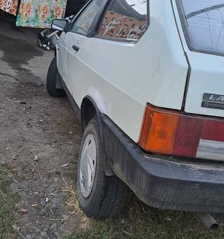 Белый ВАЗ 2108, объемом двигателя 1.5 л и пробегом 40 тыс. км за 472 $, фото 1 на Automoto.ua