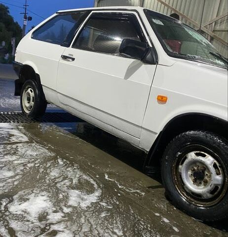 ВАЗ 2108 1998 у Вінниці на Automoto.ua Білий ВАЗ 2108, об'ємом двигуна 1.3 л та пробігом 180 тис. км за 800 $, фото 5 на Automoto.ua