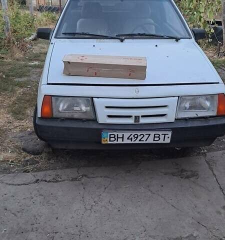 Белый ВАЗ 2108, объемом двигателя 1.5 л и пробегом 40 тыс. км за 472 $, фото 5 на Automoto.ua