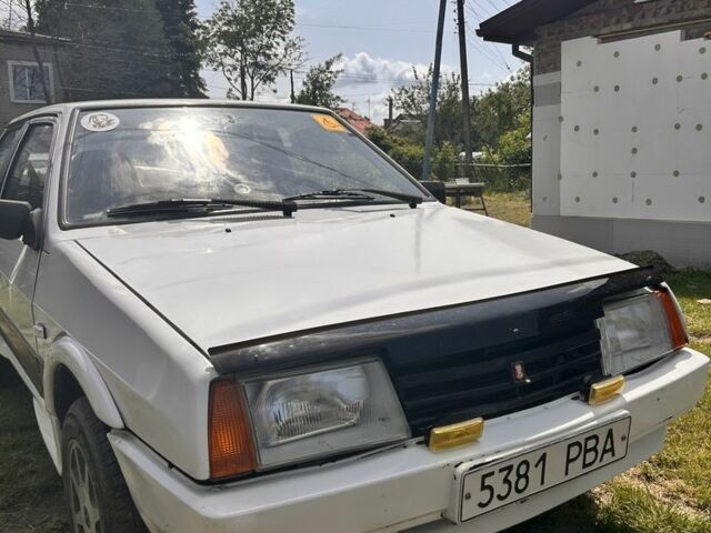 Білий ВАЗ 2108, об'ємом двигуна 1.5 л та пробігом 80 тис. км за 1000 $, фото 2 на Automoto.ua