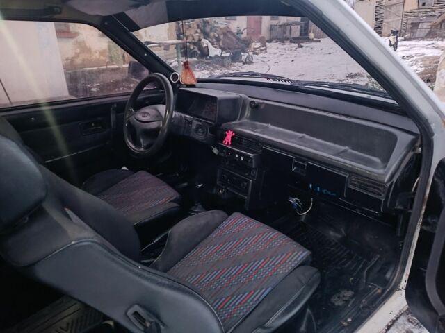 Белый ВАЗ 2108, объемом двигателя 1.3 л и пробегом 100 тыс. км за 1543 $, фото 6 на Automoto.ua