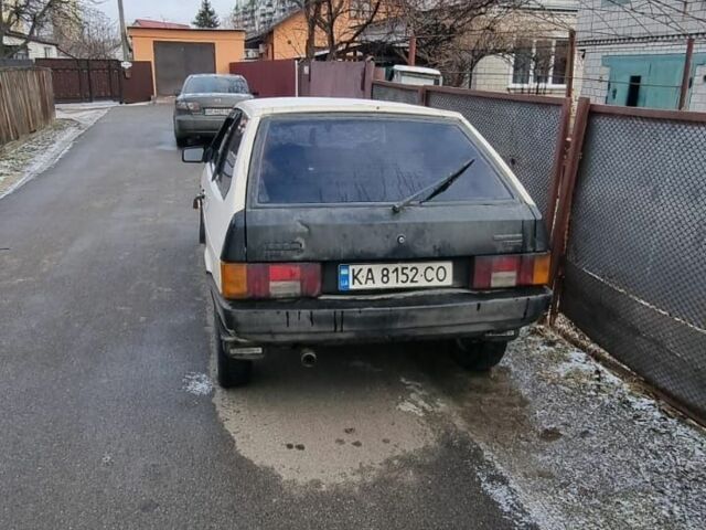 Белый ВАЗ 2108, объемом двигателя 1.3 л и пробегом 40 тыс. км за 289 $, фото 3 на Automoto.ua