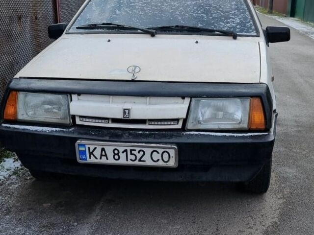 Белый ВАЗ 2108, объемом двигателя 1.3 л и пробегом 40 тыс. км за 289 $, фото 6 на Automoto.ua