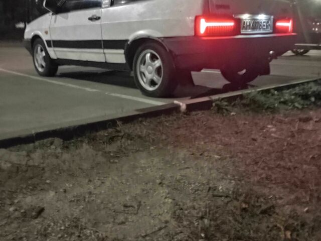 Белый ВАЗ 2108, объемом двигателя 1.3 л и пробегом 190 тыс. км за 945 $, фото 6 на Automoto.ua