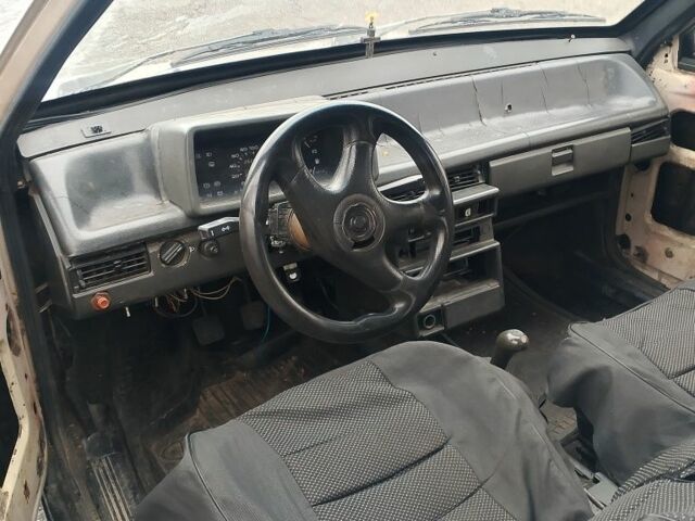 Белый ВАЗ 2108, объемом двигателя 0 л и пробегом 300 тыс. км за 699 $, фото 7 на Automoto.ua