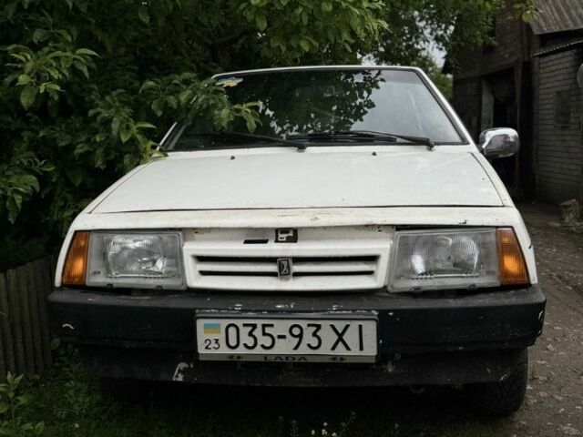 Белый ВАЗ 2108, объемом двигателя 1 л и пробегом 1 тыс. км за 528 $, фото 6 на Automoto.ua