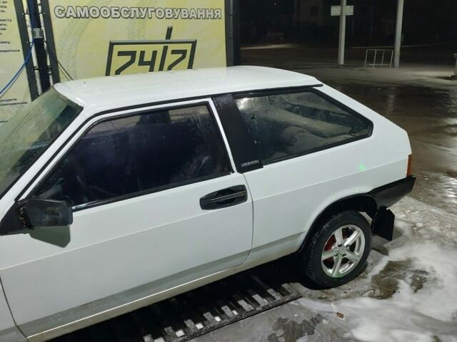Белый ВАЗ 2108, объемом двигателя 1.3 л и пробегом 198 тыс. км за 1029 $, фото 5 на Automoto.ua