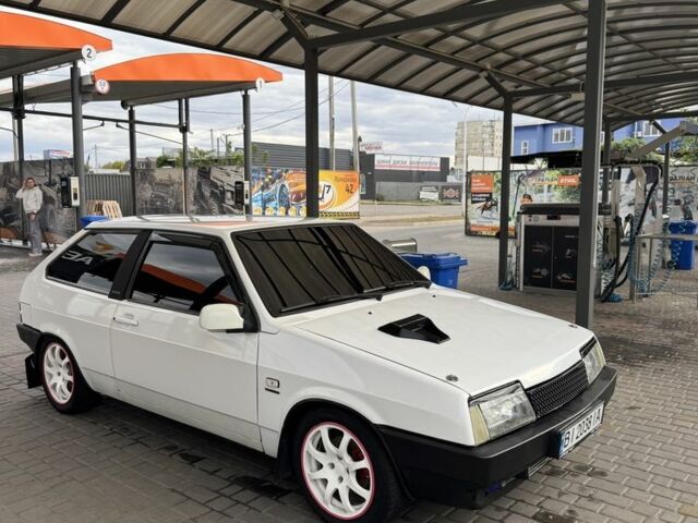 Белый ВАЗ 2108, объемом двигателя 1.3 л и пробегом 132 тыс. км за 4000 $, фото 4 на Automoto.ua