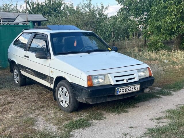Белый ВАЗ 2108, объемом двигателя 1.3 л и пробегом 80 тыс. км за 1050 $, фото 5 на Automoto.ua