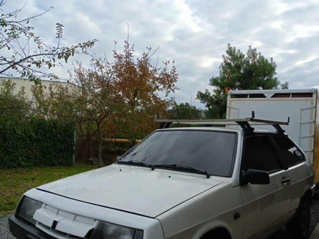 Белый ВАЗ 2108, объемом двигателя 1.5 л и пробегом 200 тыс. км за 1300 $, фото 1 на Automoto.ua