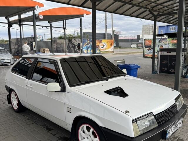 Белый ВАЗ 2108, объемом двигателя 1.3 л и пробегом 132 тыс. км за 4000 $, фото 3 на Automoto.ua