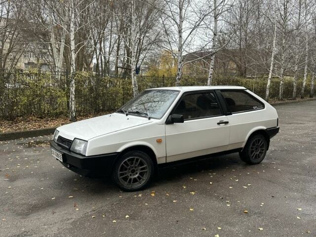 Белый ВАЗ 2108, объемом двигателя 1.6 л и пробегом 200 тыс. км за 2500 $, фото 1 на Automoto.ua