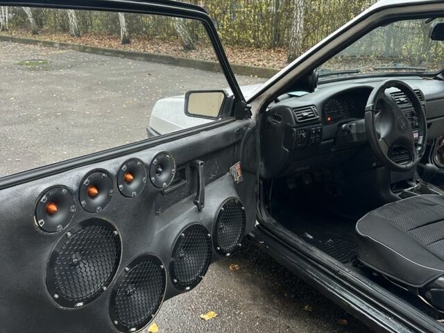 Белый ВАЗ 2108, объемом двигателя 1.6 л и пробегом 200 тыс. км за 2500 $, фото 11 на Automoto.ua