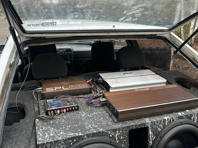 Белый ВАЗ 2108, объемом двигателя 1.6 л и пробегом 200 тыс. км за 2500 $, фото 12 на Automoto.ua