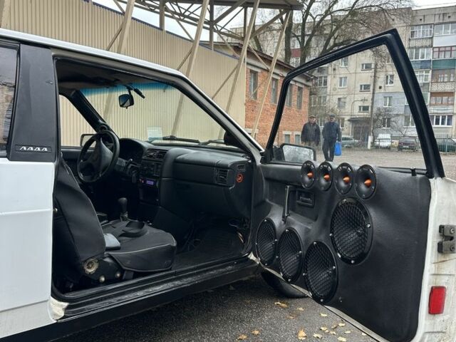 Белый ВАЗ 2108, объемом двигателя 1.6 л и пробегом 200 тыс. км за 2500 $, фото 14 на Automoto.ua