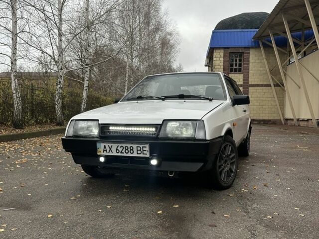 Белый ВАЗ 2108, объемом двигателя 1.6 л и пробегом 200 тыс. км за 2500 $, фото 4 на Automoto.ua
