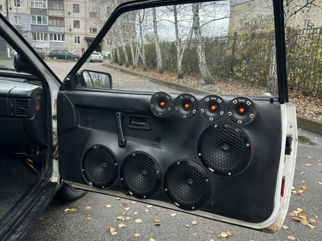 Белый ВАЗ 2108, объемом двигателя 1.6 л и пробегом 200 тыс. км за 2500 $, фото 13 на Automoto.ua