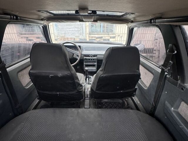 Белый ВАЗ 2108, объемом двигателя 1.3 л и пробегом 150 тыс. км за 1000 $, фото 4 на Automoto.ua