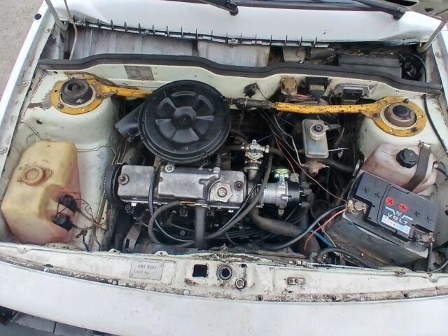 Белый ВАЗ 2108, объемом двигателя 1.5 л и пробегом 120 тыс. км за 1549 $, фото 5 на Automoto.ua