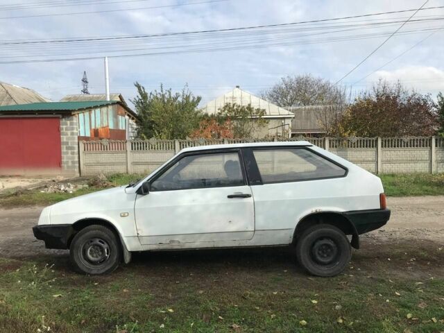 Белый ВАЗ 2108, объемом двигателя 1.3 л и пробегом 380 тыс. км за 591 $, фото 9 на Automoto.ua
