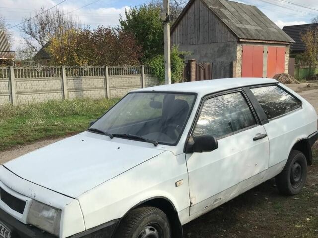 Белый ВАЗ 2108, объемом двигателя 1.3 л и пробегом 380 тыс. км за 591 $, фото 4 на Automoto.ua