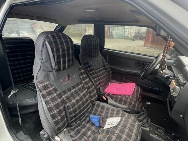 Белый ВАЗ 2108, объемом двигателя 1.5 л и пробегом 300 тыс. км за 600 $, фото 4 на Automoto.ua